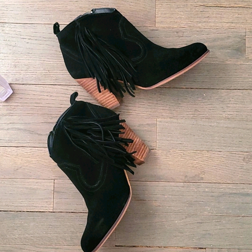 Steve Madden Cian fringe bootie